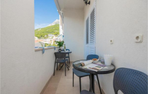 Nice Apartment In Baska Voda With Kitchen